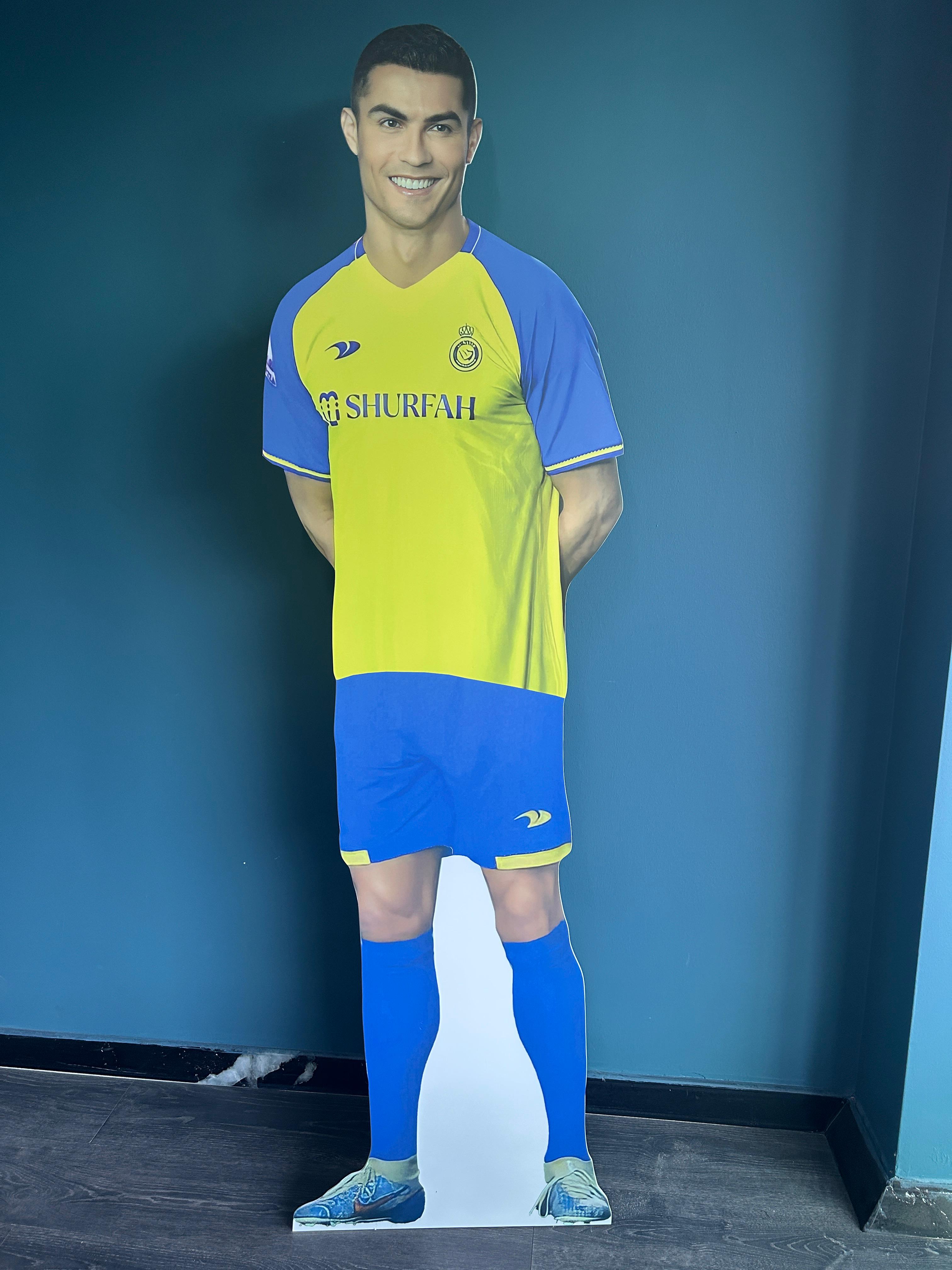 Cristiano Ronaldo Maket Al Nassr FC Formalı Maketi Ayaklı iki Boyutlu Tam Boy Plastik Maket